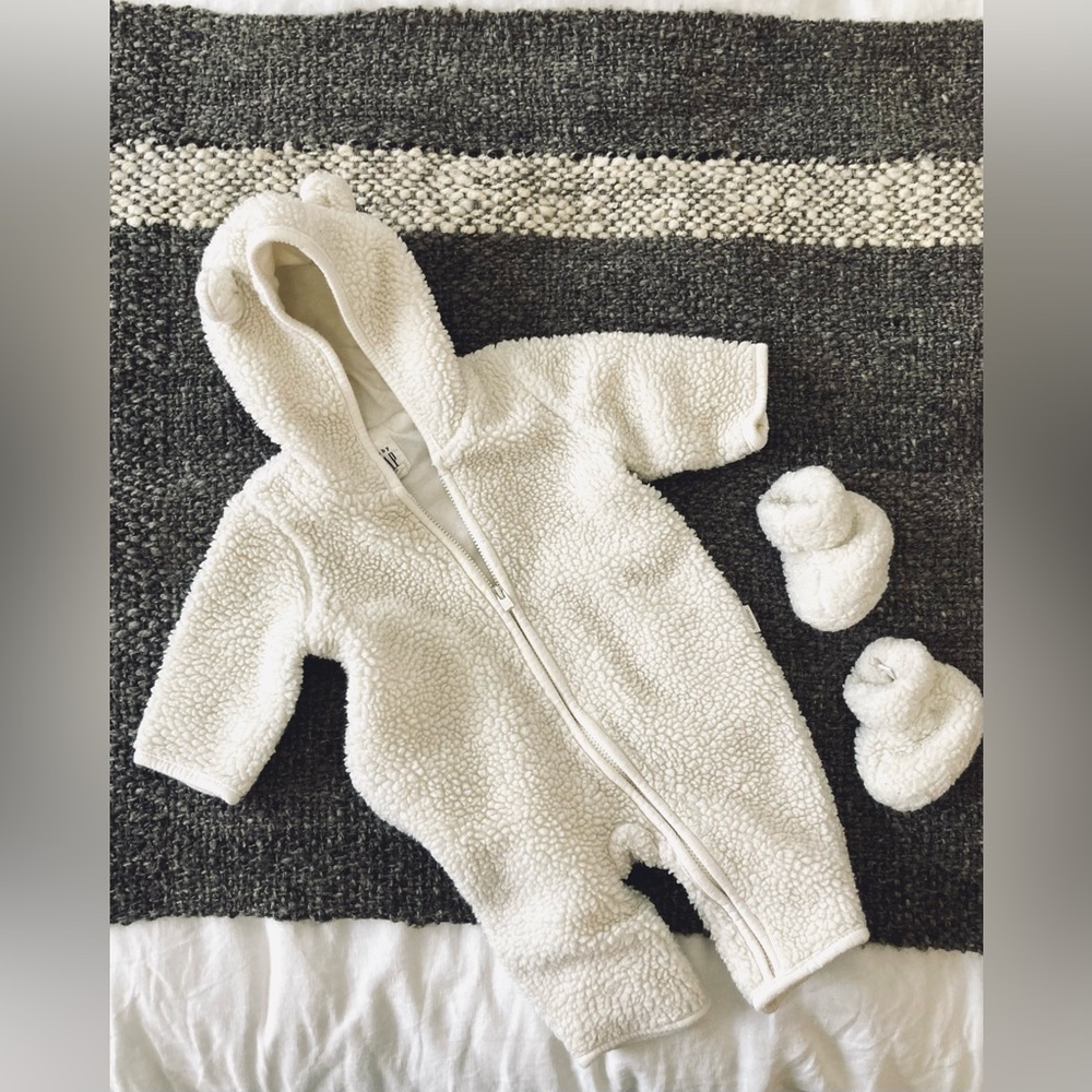 GAP  Fleece Sherpa Baby bunting